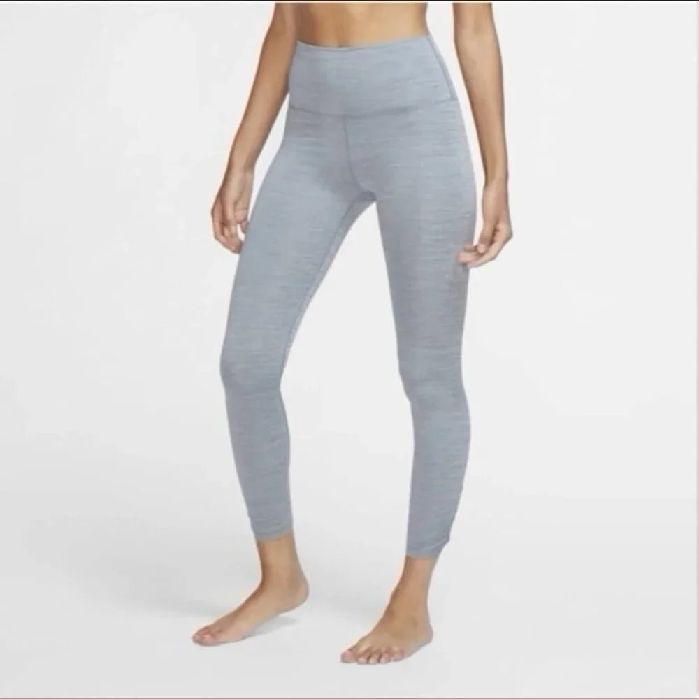 Women's Nike Yoga Ruched High-Waisted Ankle Leggings